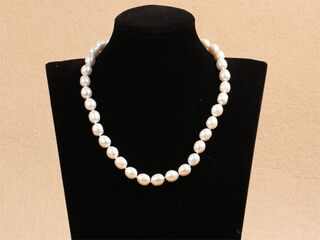 Classic Freshwater Pearl Necklace